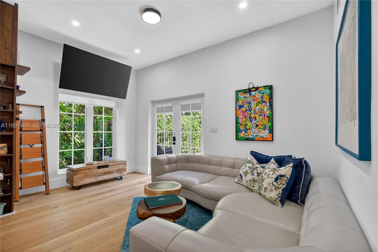 1109 Almeria Ave, Coral Gables, FL 33134 Photo