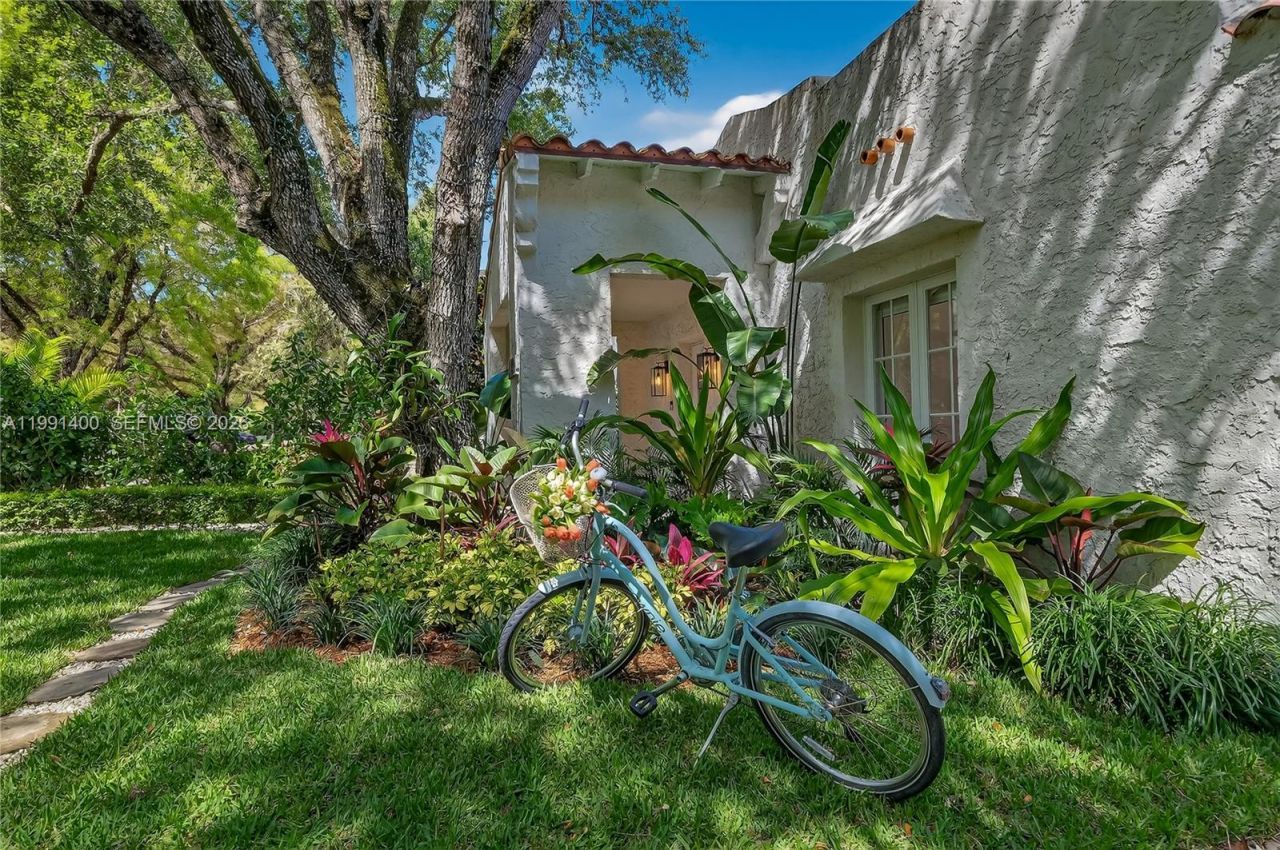 1109 Almeria Ave, Coral Gables, FL 33134 Photo