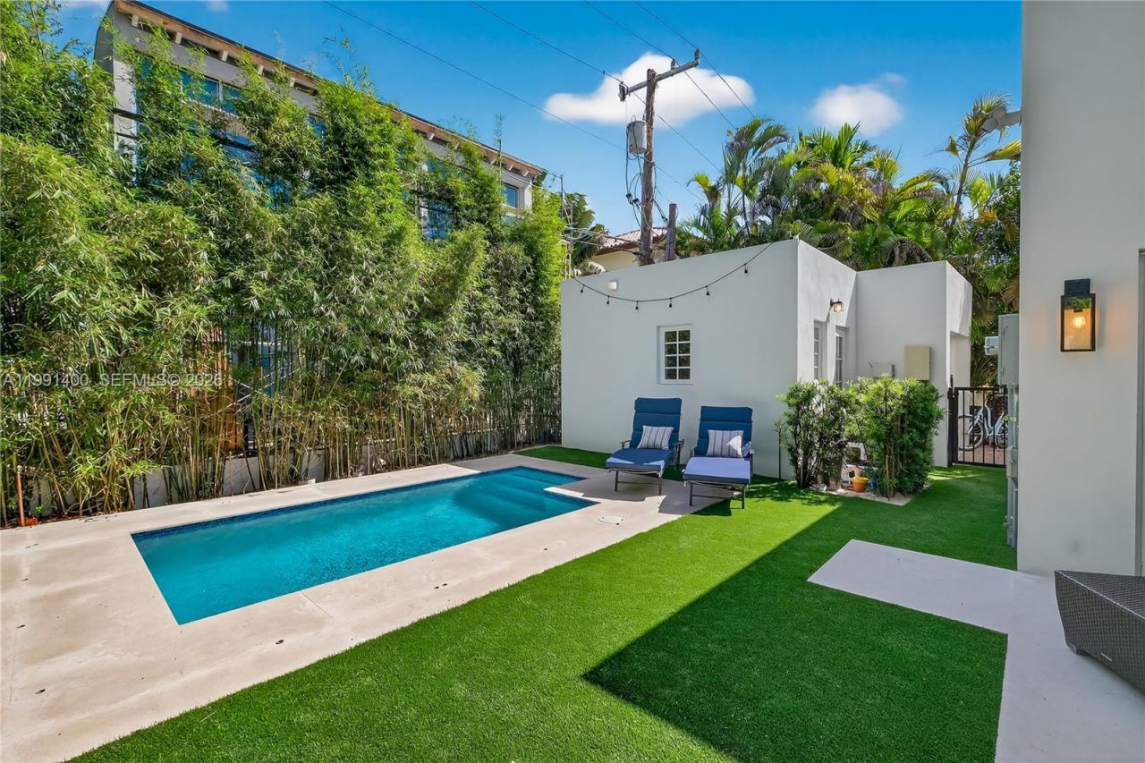 1109 Almeria Ave, Coral Gables, FL 33134 Photo