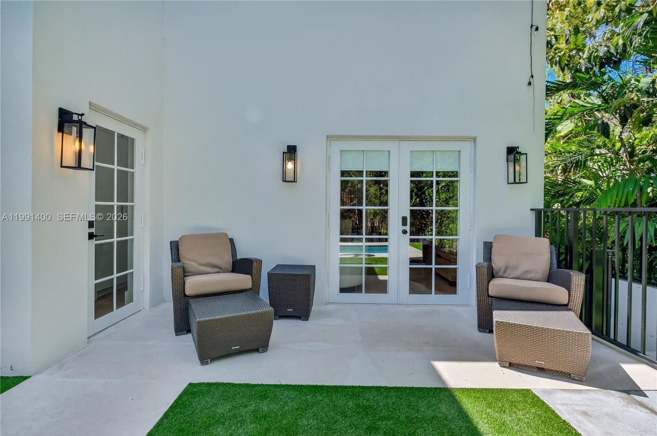 1109 Almeria Ave, Coral Gables, FL 33134 Photo