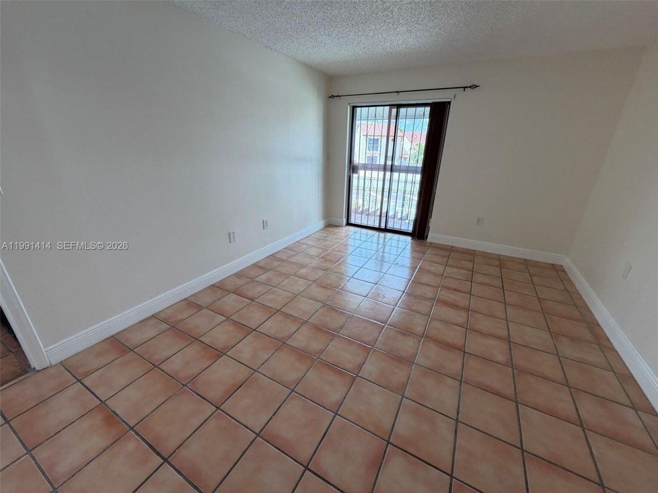 1221 SW 124th Ct, Unit 26-E, Miami, FL 33184 Photo