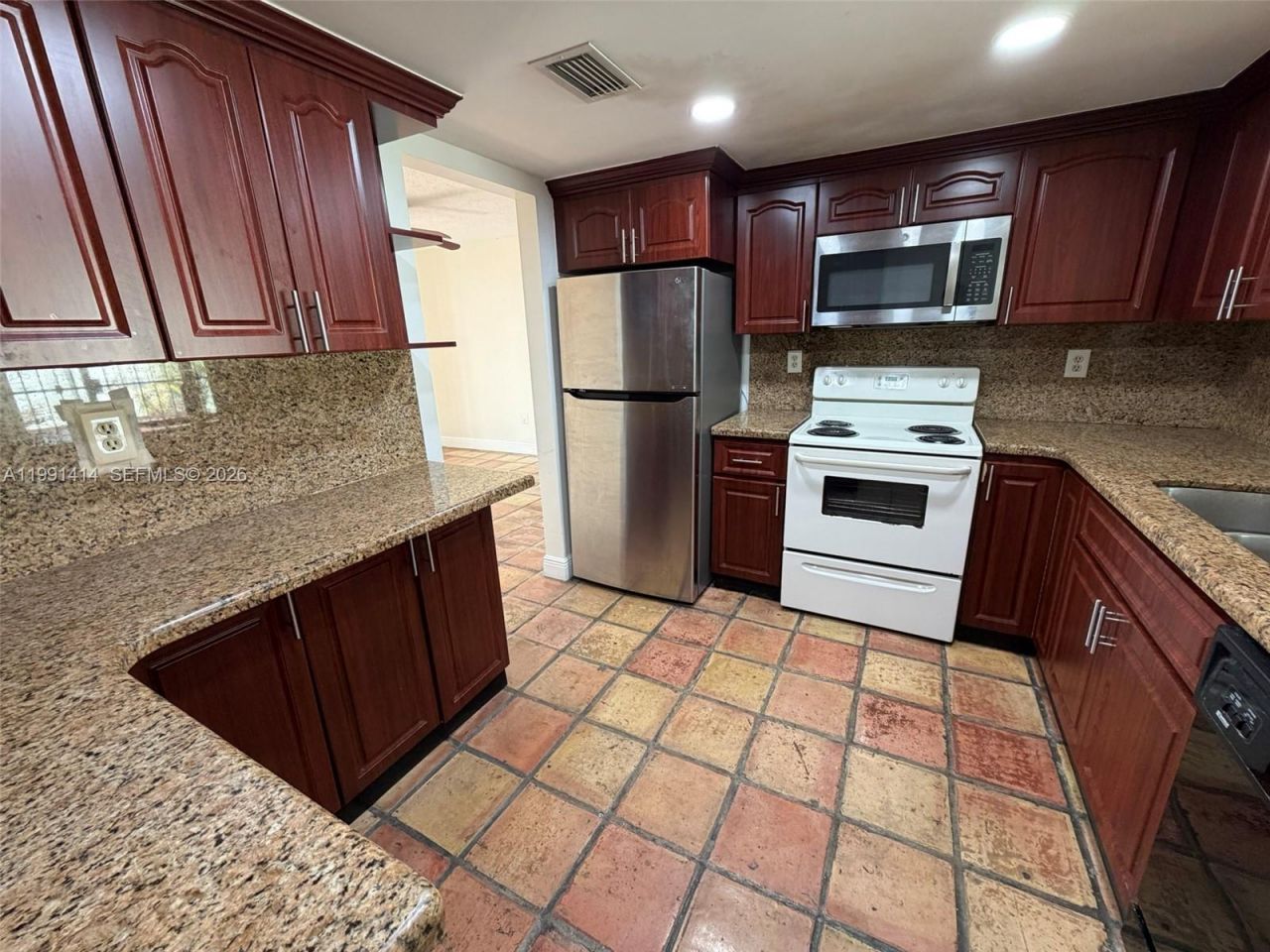 1221 SW 124th Ct, Unit 26-E, Miami, FL 33184 Photo