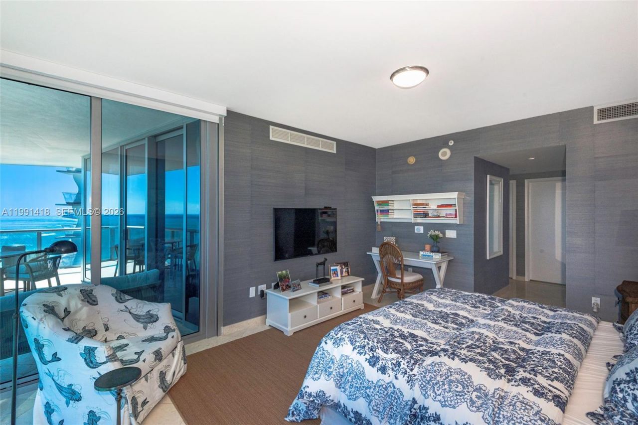 17001 Collins Ave , Unit 3101, Sunny Isles Beach, FL 33160 Photo