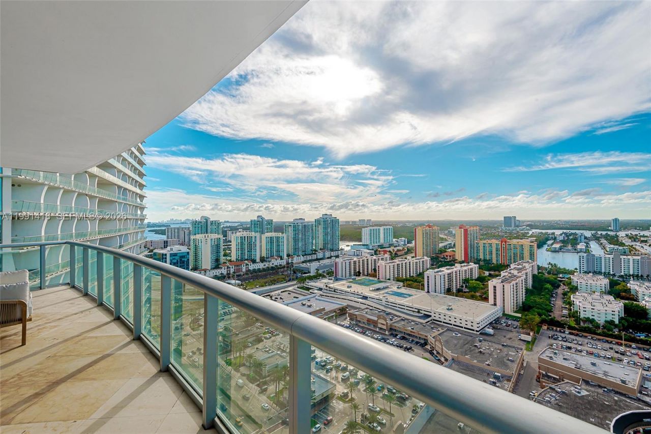 17001 Collins Ave , Unit 3101, Sunny Isles Beach, FL 33160 Photo