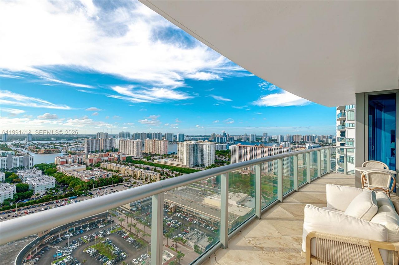17001 Collins Ave , Unit 3101, Sunny Isles Beach, FL 33160 Photo