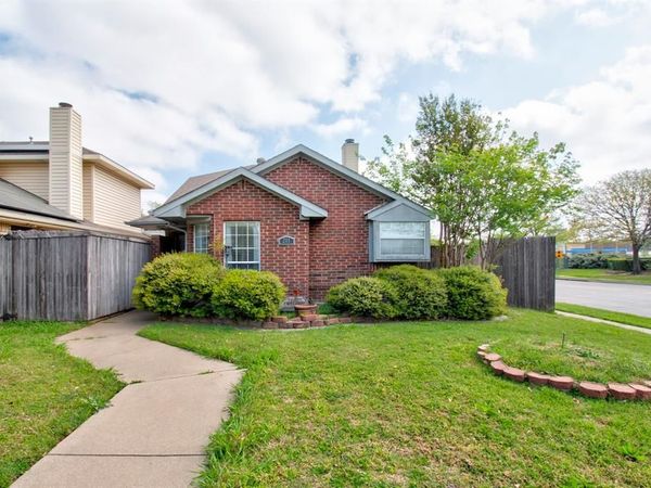 201 Teakwood Lane, Lewisville, TX 75067