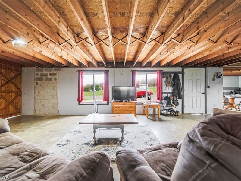 8919 Township Road 566, Holmesville, OH 44633 Photo 11