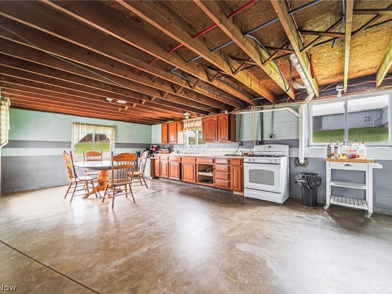 8919 Township Road 566, Holmesville, OH 44633 Photo 5