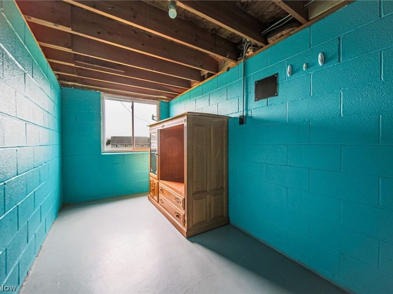 8919 Township Road 566, Holmesville, OH 44633 Photo 15