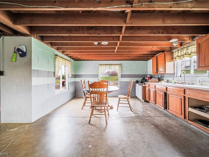 8919 Township Road 566, Holmesville, OH 44633 Photo 4