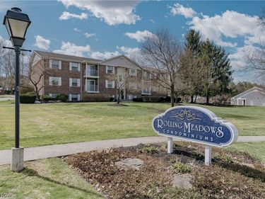 10790 Ravenna Road, Unit 201, Twinsburg, OH 44087