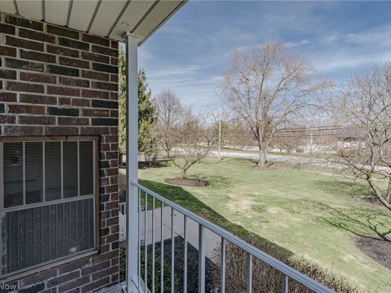 10790 Ravenna Road, Unit 201, Twinsburg, OH 44087 Photo 17