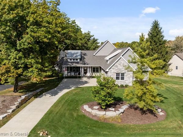 1306 Victoria Lane, Fenton Twp, MI 48430