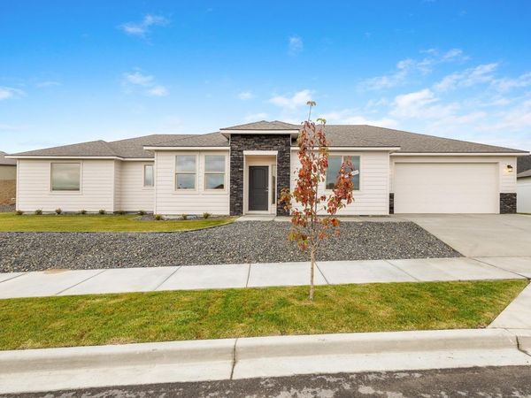 6530 W 30th Pl, Kennewick, WA 99338