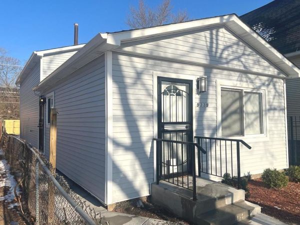 9339 S Burnside Avenue, Chicago, IL 60619