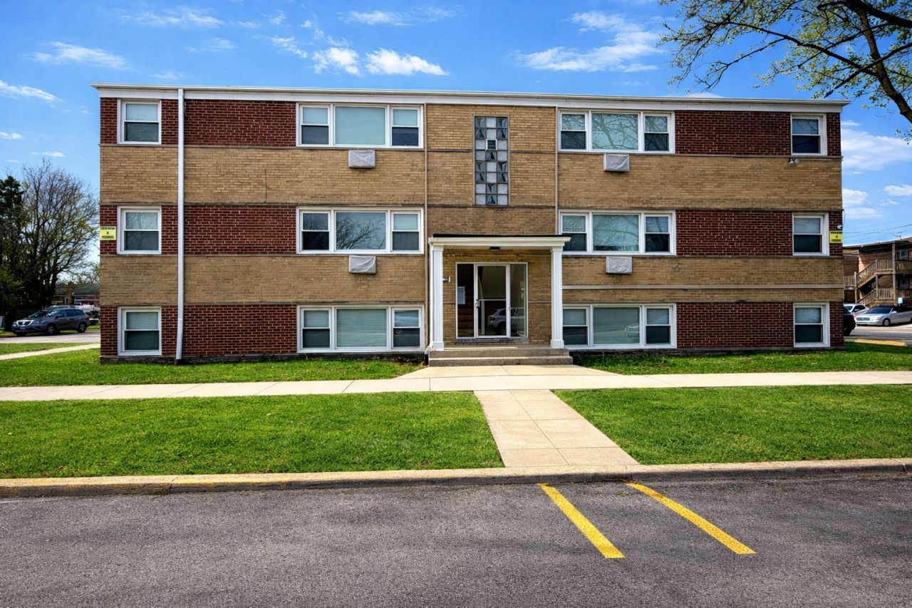 4338 WARREN Avenue, Hillside, IL 60162