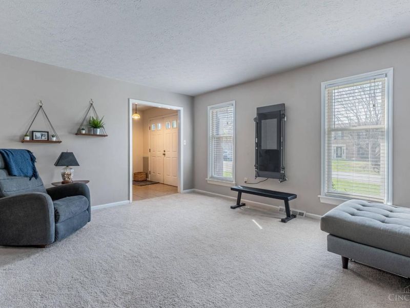 7392 Chinook Drive, West Chester, OH 45069 Photo 3