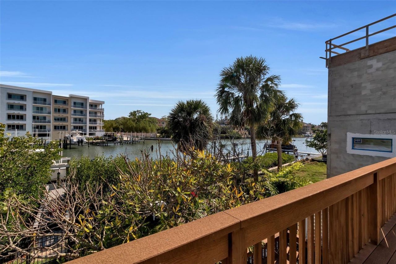 1040 Sylvan Drive, Sarasota, FL 34234 Photo