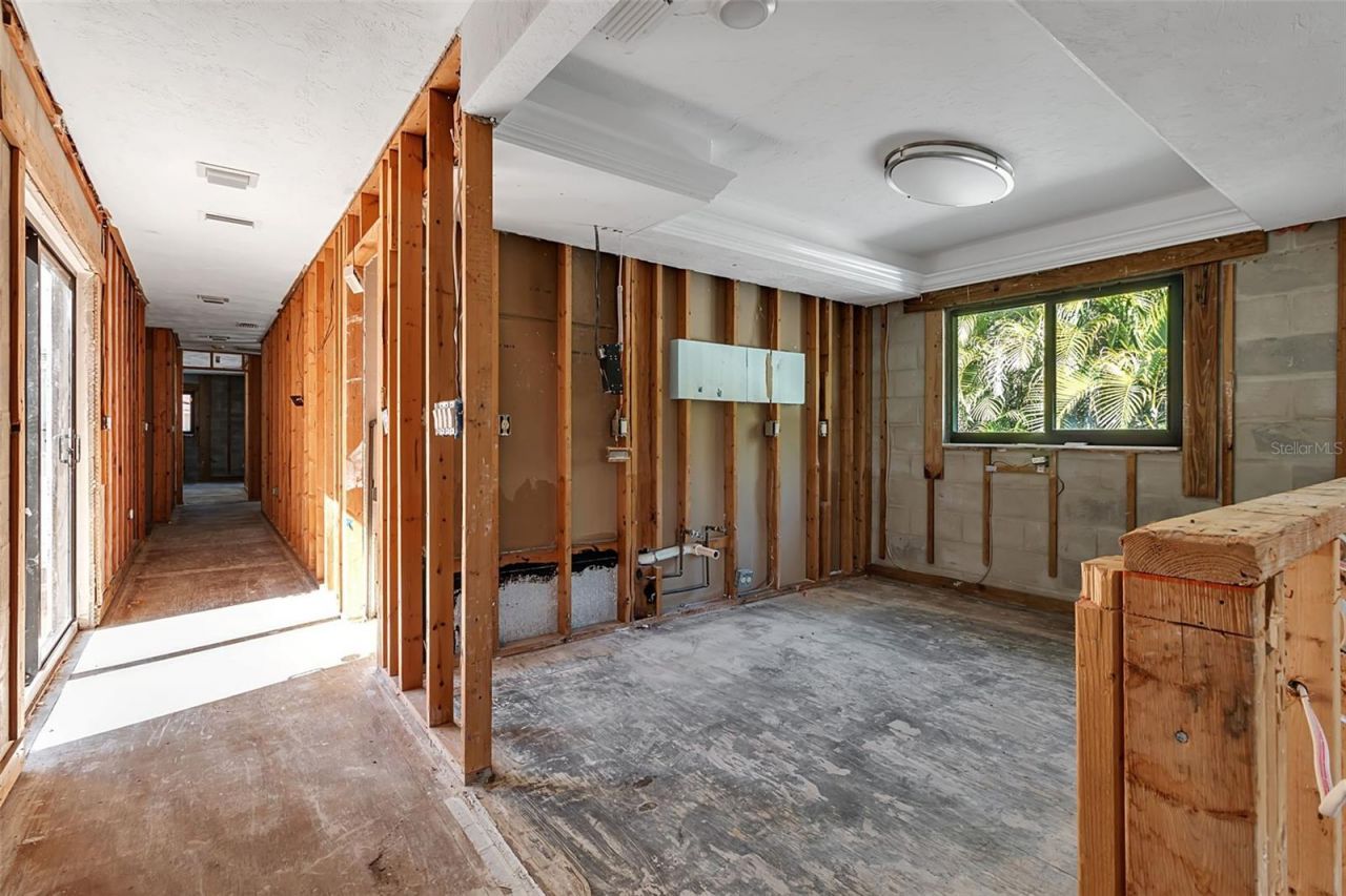 1040 Sylvan Drive, Sarasota, FL 34234 Photo