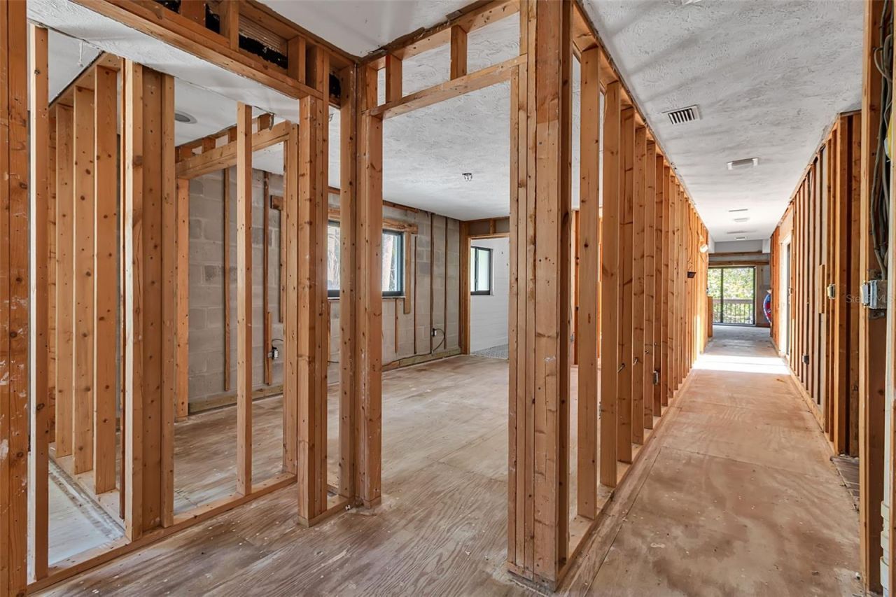 1040 Sylvan Drive, Sarasota, FL 34234 Photo