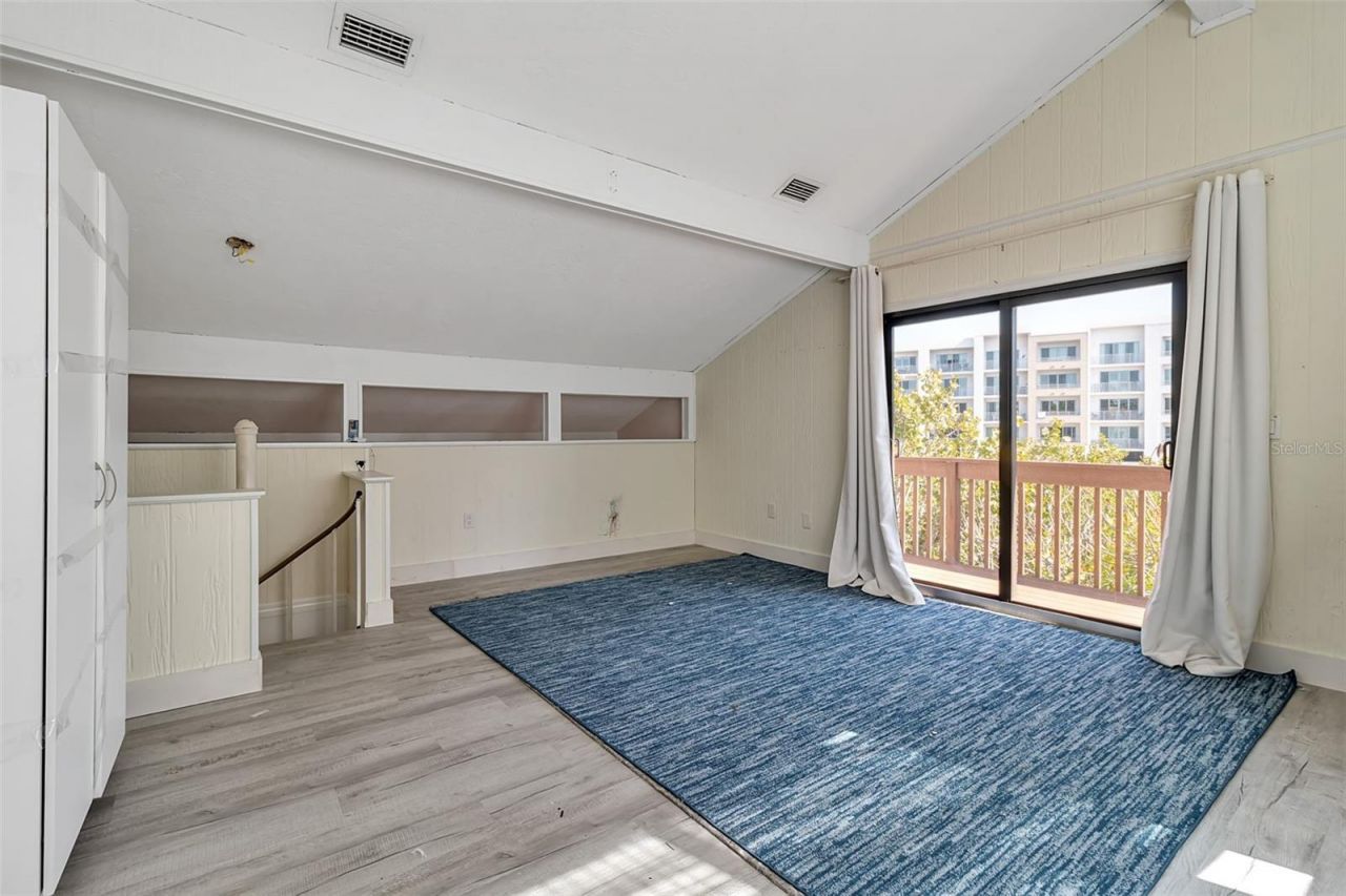 1040 Sylvan Drive, Sarasota, FL 34234 Photo