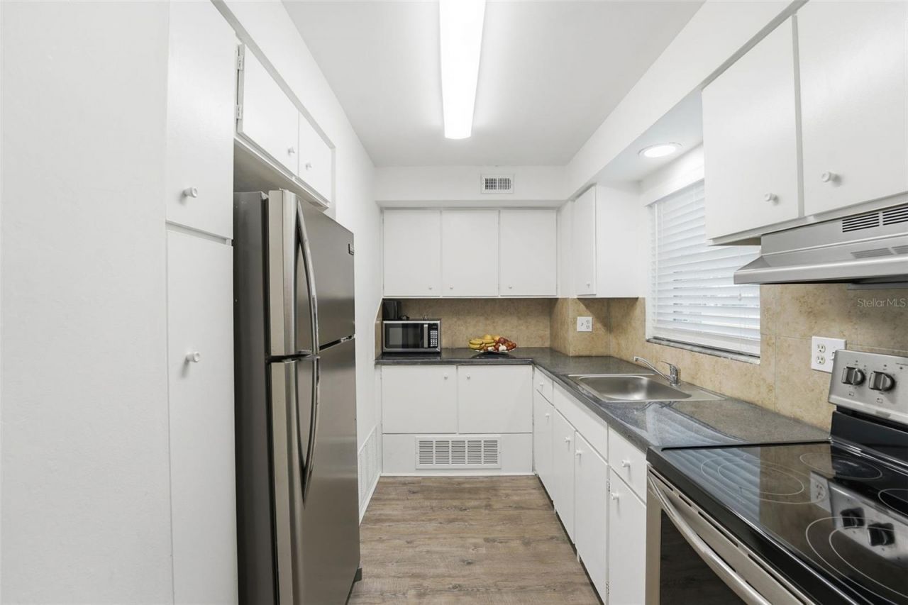 3900 Roxane Boulevard , Unit 10A, Sarasota, FL 34235 Photo