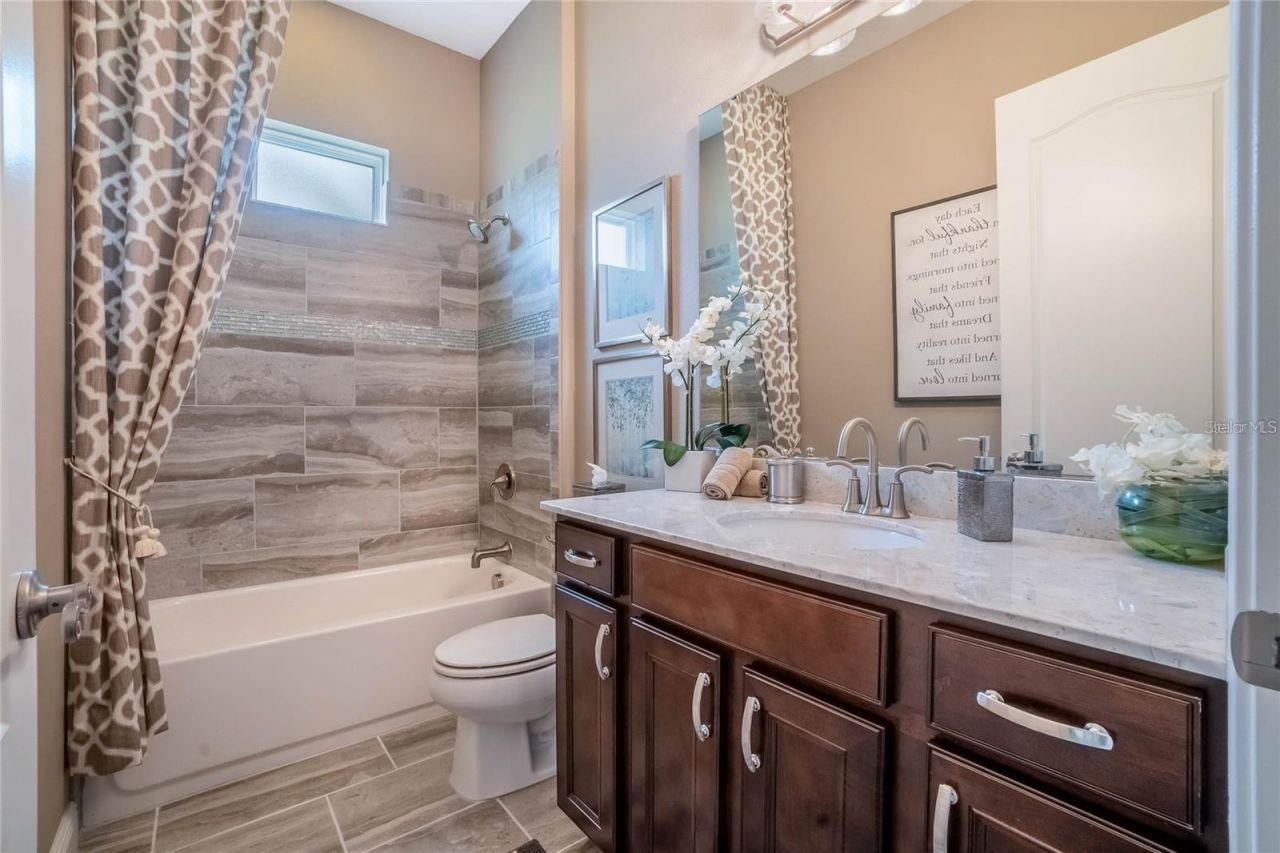 32049 Red Tail Boulevard, Sorrento, FL 32776 Photo