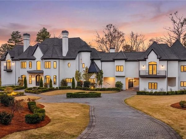 5320 Riverview Road NW, Atlanta, GA 30327