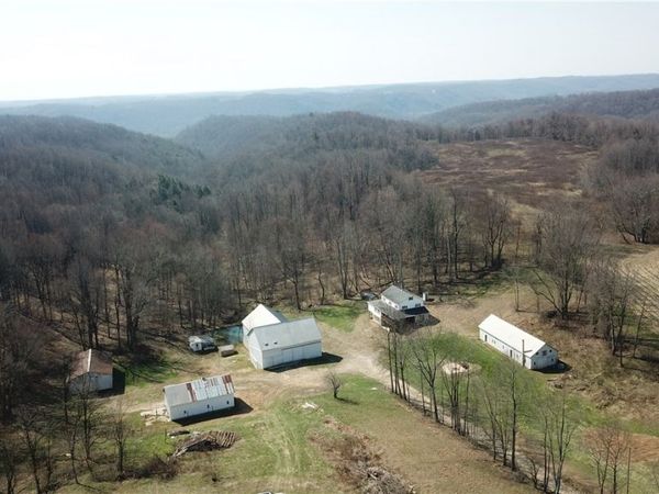 5696 Township Road 289, Hammondsville, OH 43945