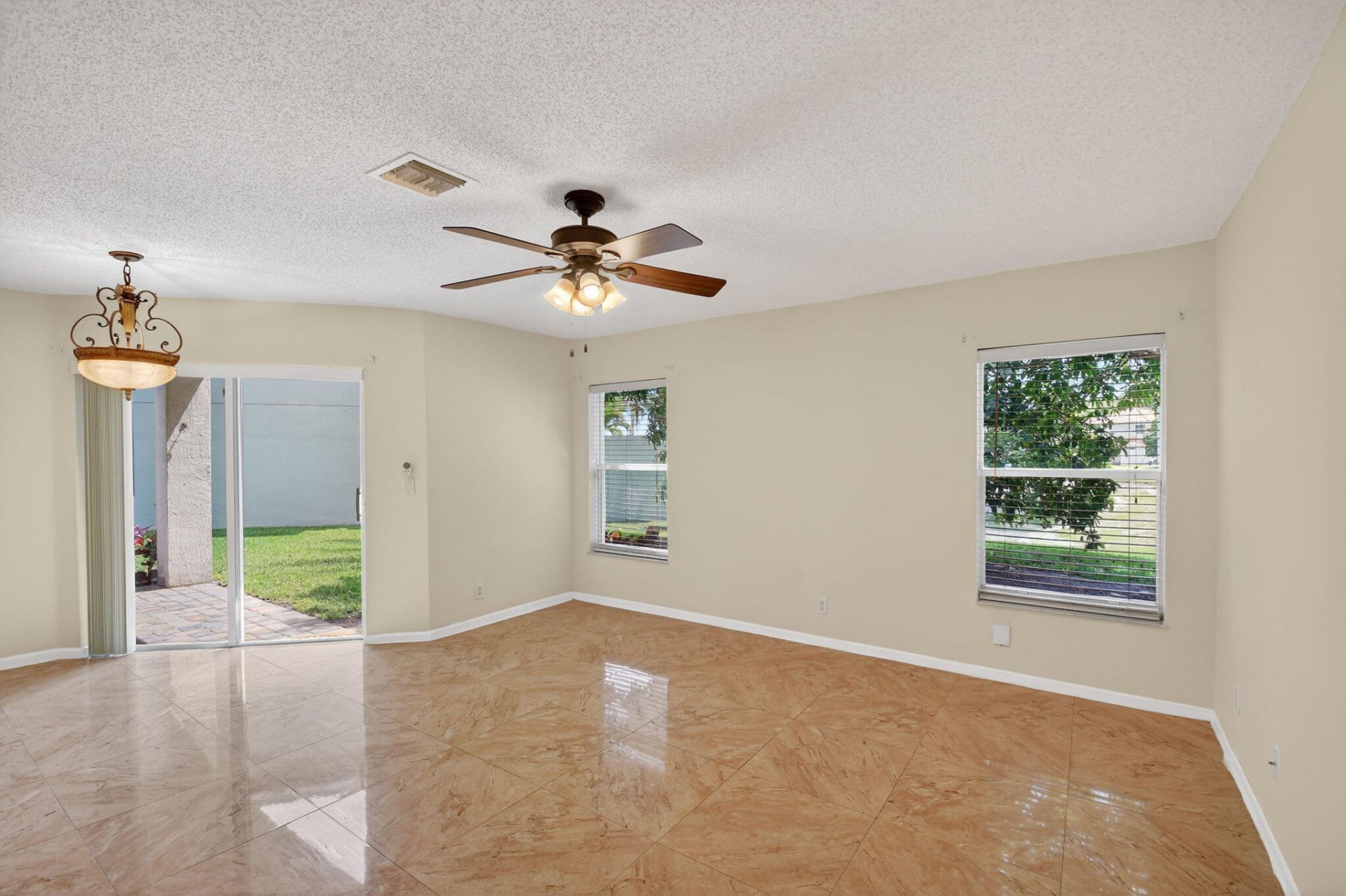 738 Perdido Heights Drive, West Palm Beach, FL 33413 Photo