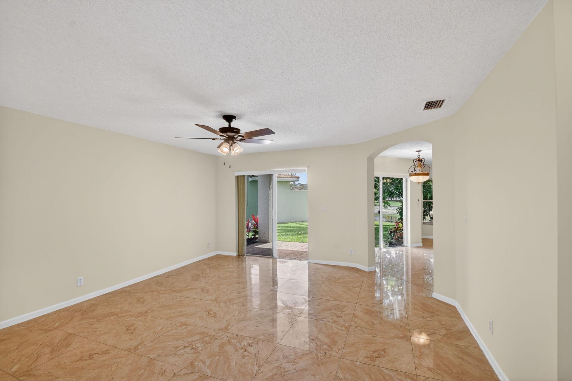 738 Perdido Heights Drive, West Palm Beach, FL 33413 Photo