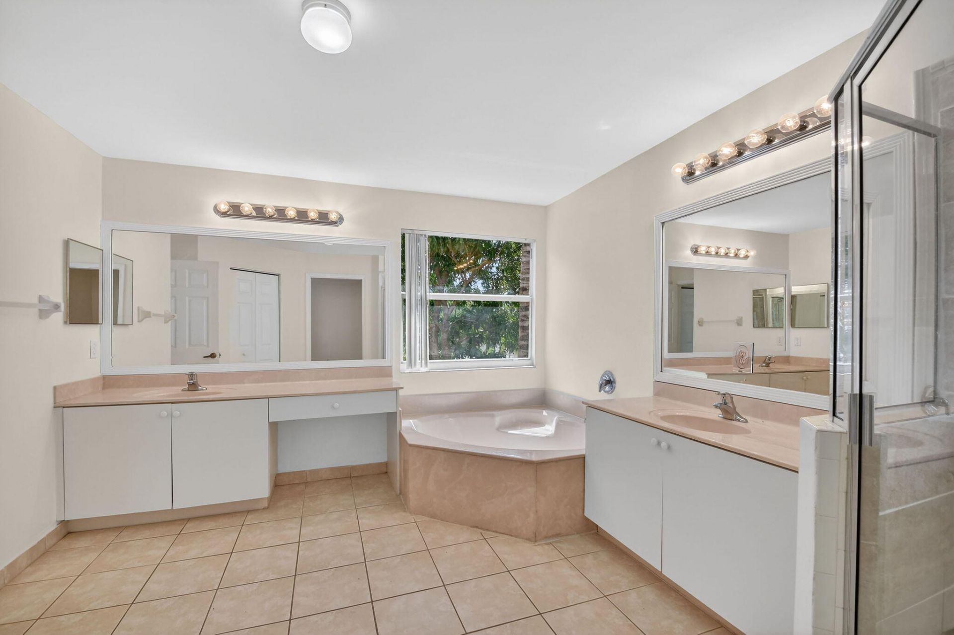 738 Perdido Heights Drive, West Palm Beach, FL 33413 Photo