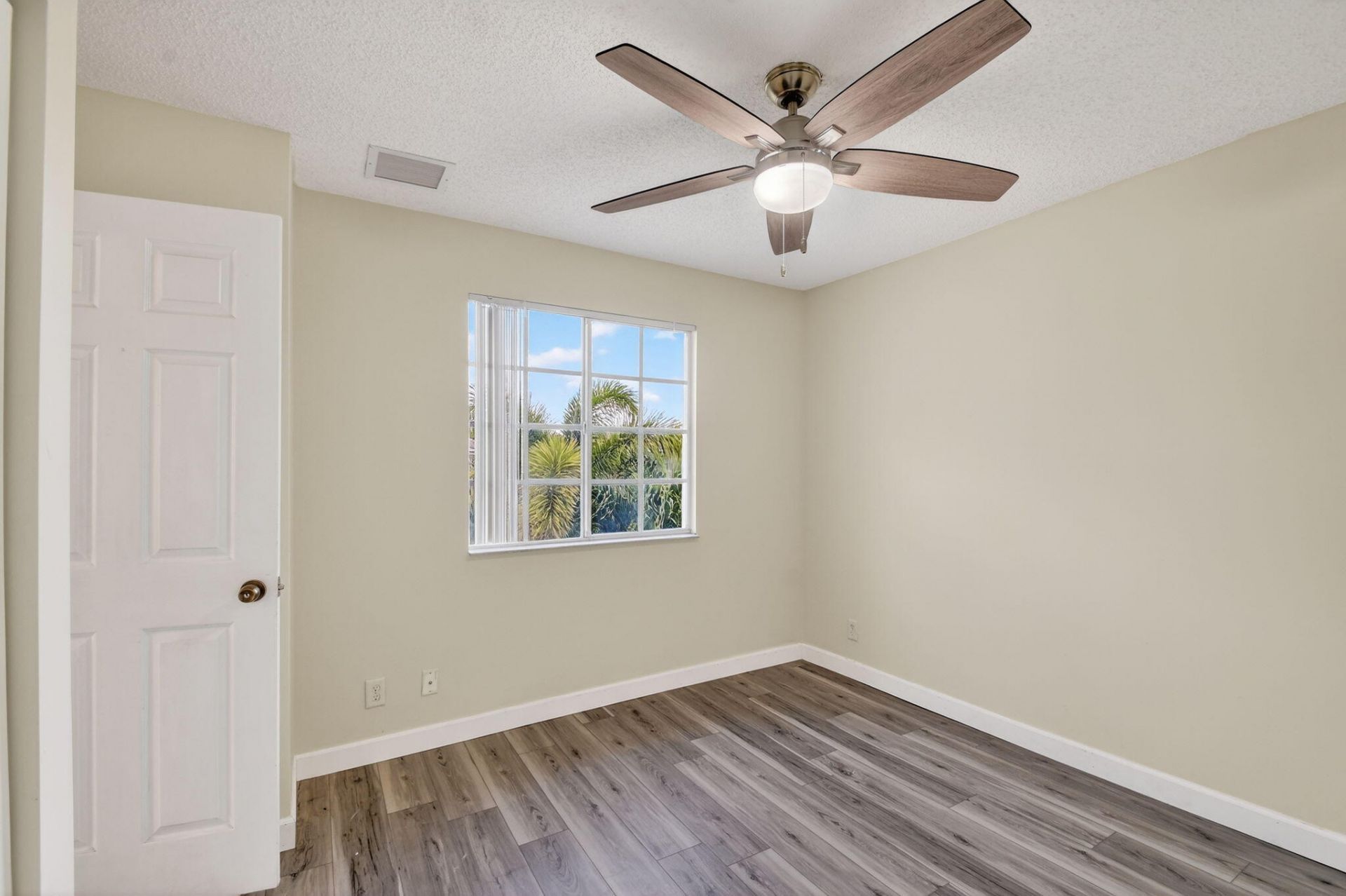 738 Perdido Heights Drive, West Palm Beach, FL 33413 Photo