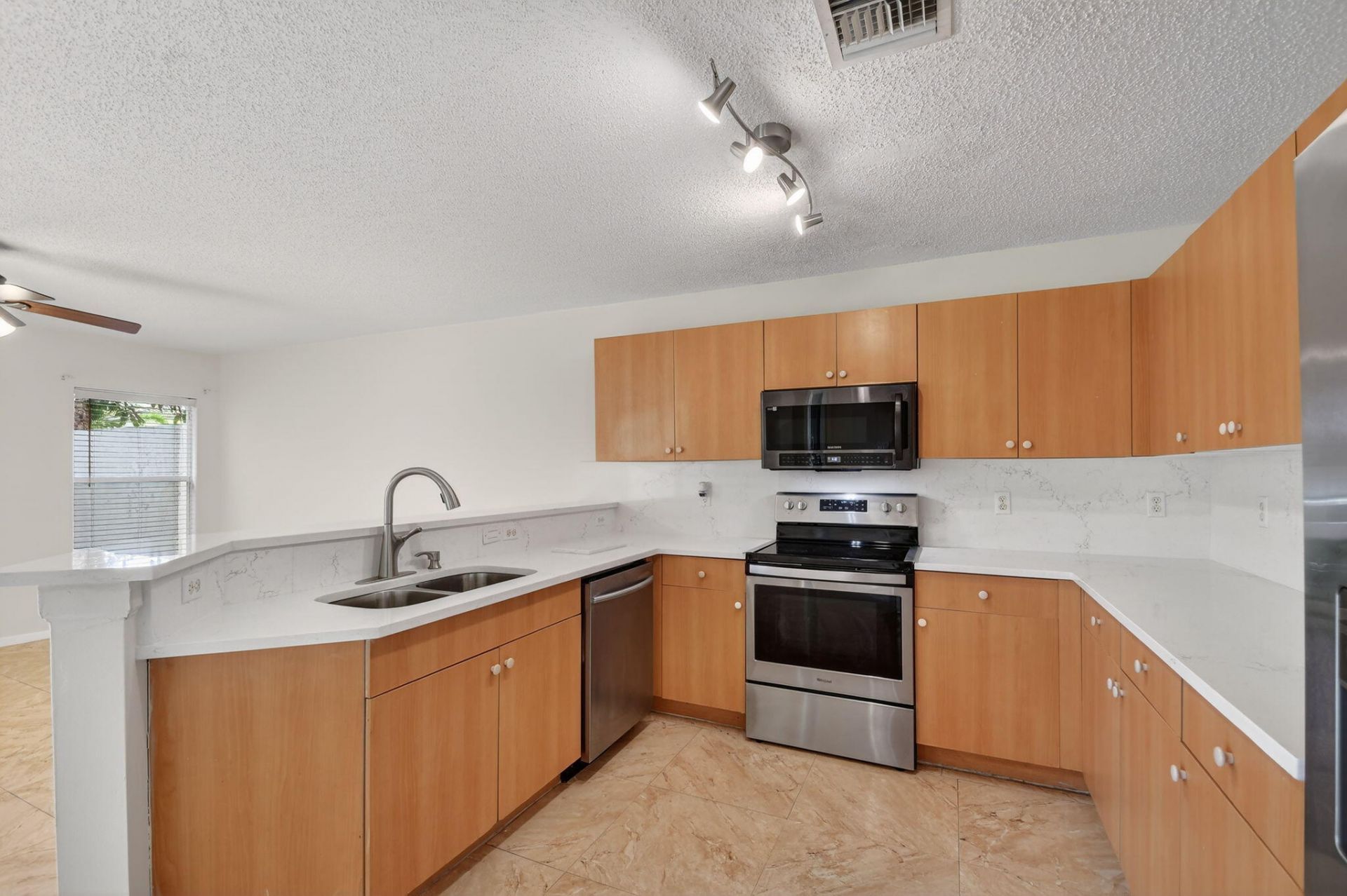 738 Perdido Heights Drive, West Palm Beach, FL 33413 Photo