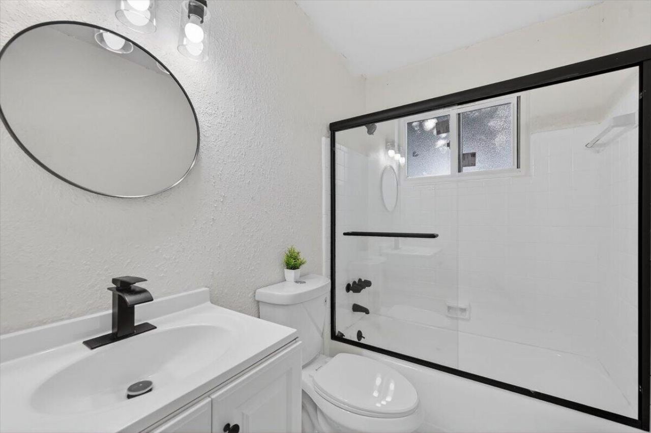 710 SW 67th Avenue, Pembroke Pines, FL 33023 Photo