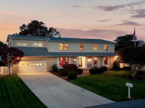 303 SALISBURY, REHOBOTH BEACH, DE 19971