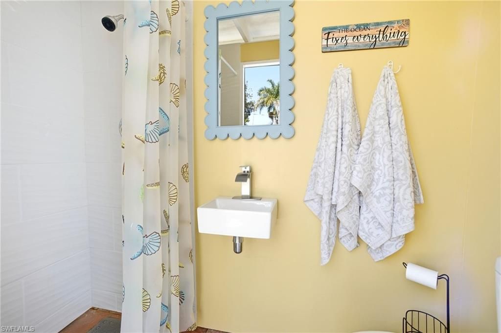 16857 Windcrest Dr, Fort Myers, FL 33908 Photo