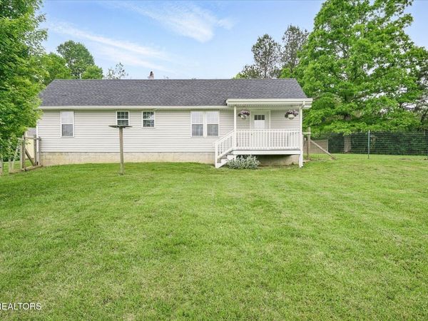 1447 Dykes Rd , Crossville, TN 38571