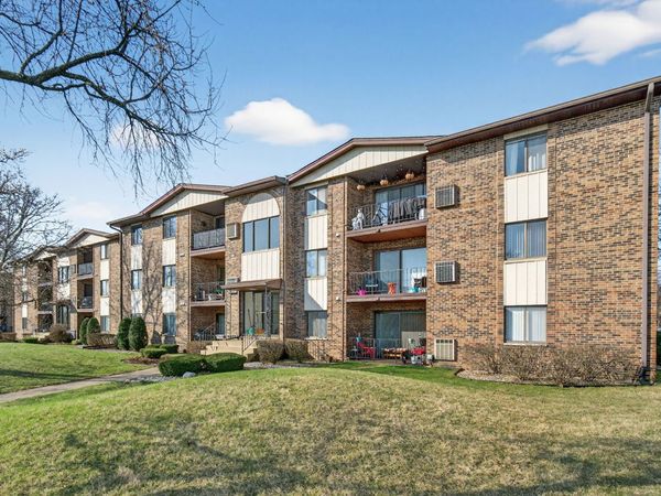 14015 Laramie Avenue , Unit 316, Crestwood, IL 60418