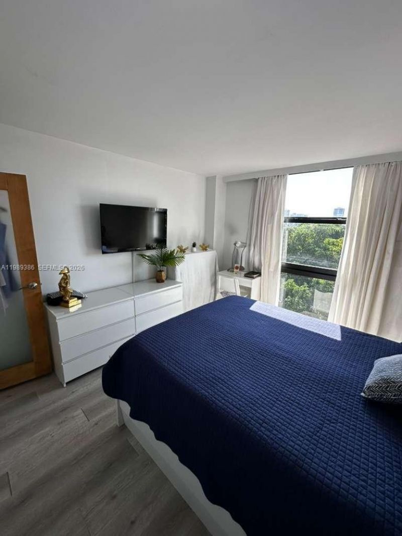 3401 N Country Club Dr , Unit 718, Aventura, FL 33180 Photo