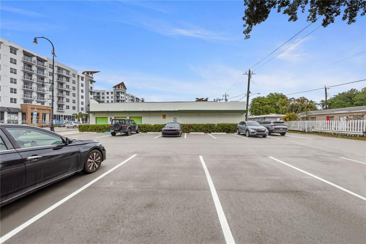 308 N Federal Hwy , Hallandale Beach, FL 33009 Photo