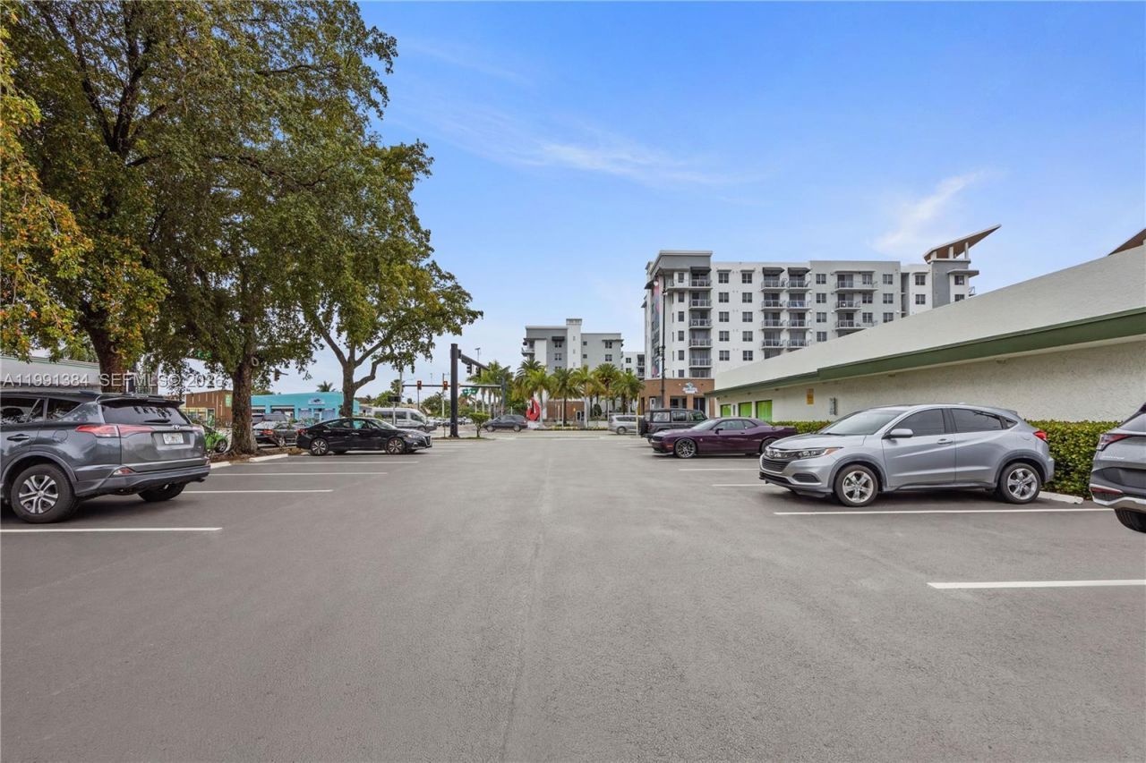 308 N Federal Hwy , Hallandale Beach, FL 33009 Photo