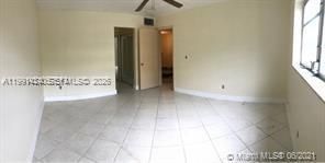 1540 NE 191st St , Unit 125, Miami, FL 33179 Photo