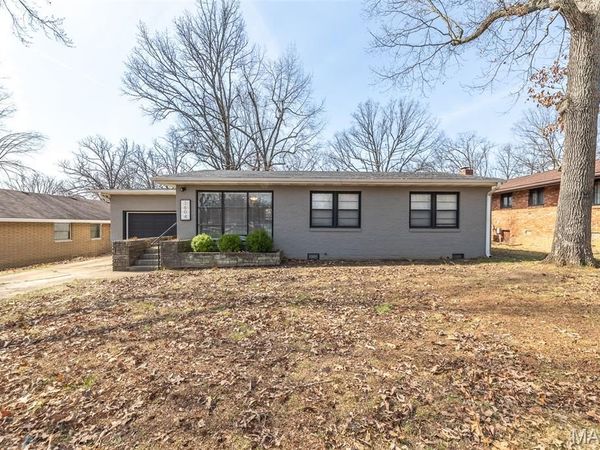 1604 Big Bend Road , Poplar Bluff, MO 63901