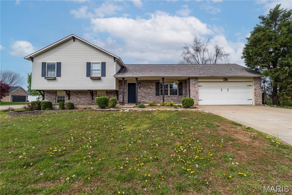 525 Stotler Way, Jackson, MO 63755 Main Photo