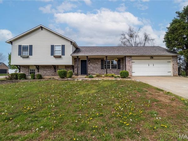 525 Stotler Way , Jackson, MO 63755