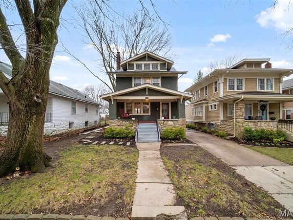 5910 Locust Street, Kansas City, MO 64110