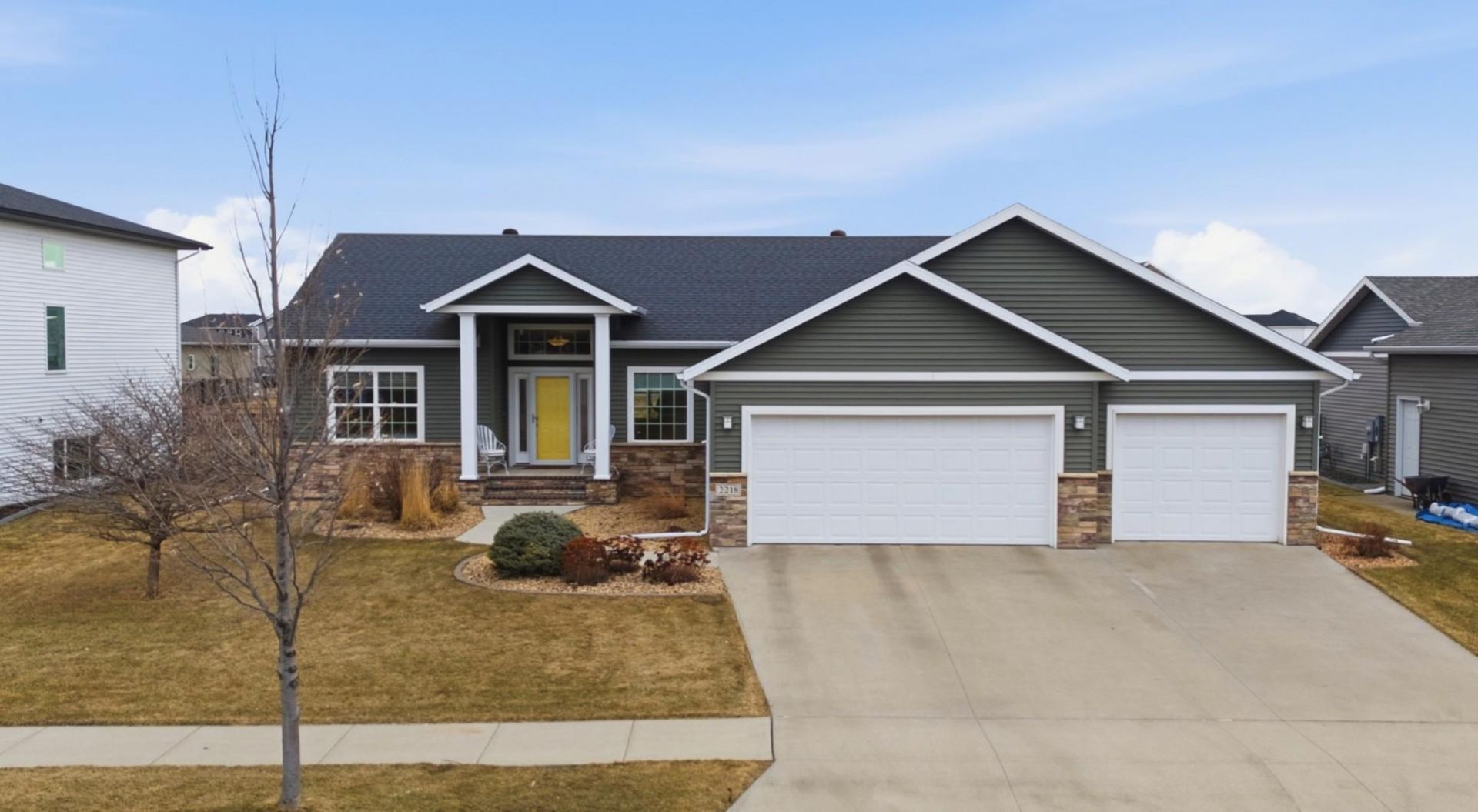 2218 41st Street S, Moorhead, MN 56560 Main Photo