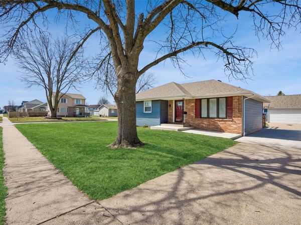 1412 3rd Avenue SE, Altoona, IA 50009