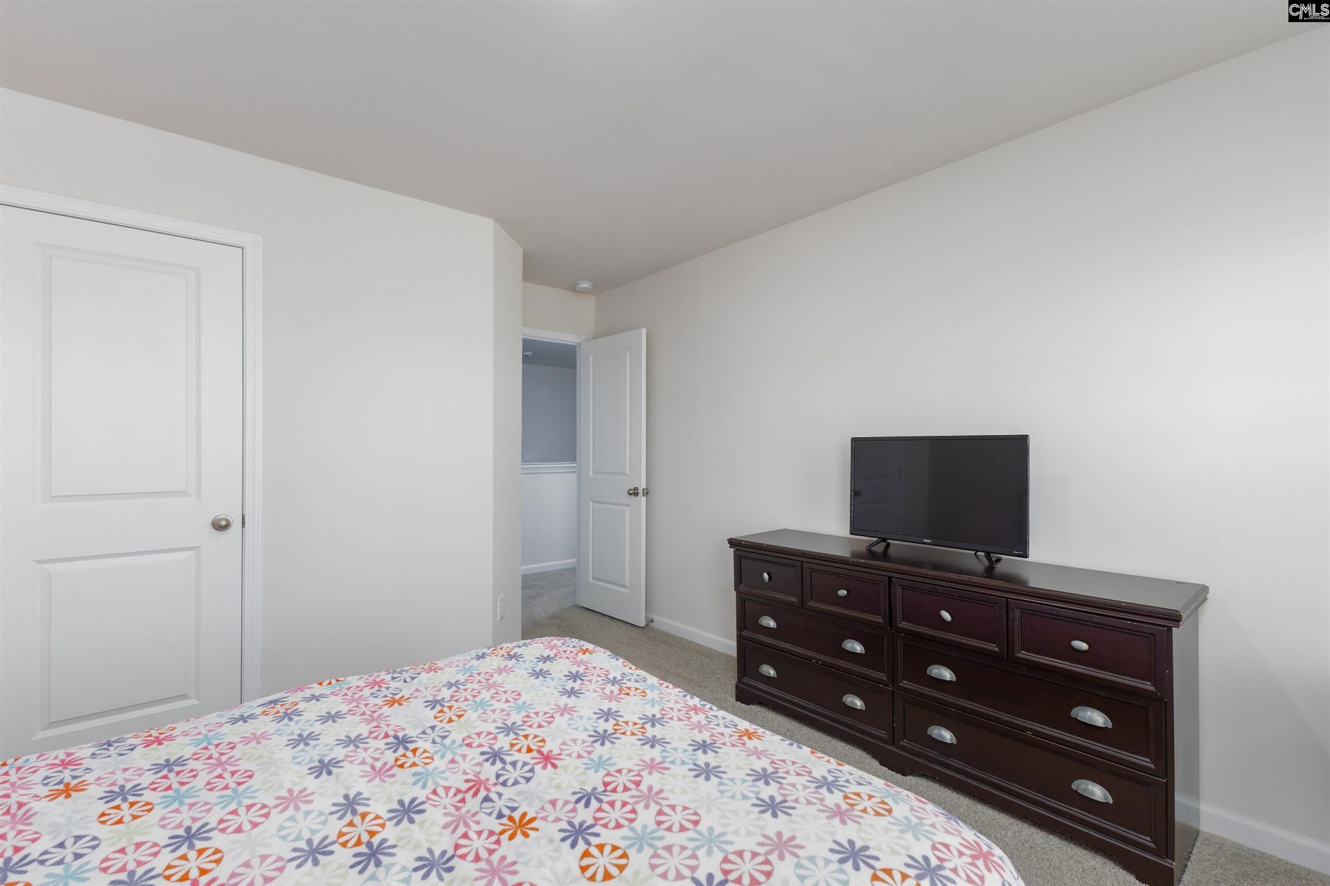 326 Community Drive Photo 22